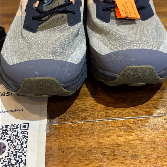 UNAVAILABLE——-Men's Gray and Black On Cloud Athletic Shoes - Picture 5 of 7